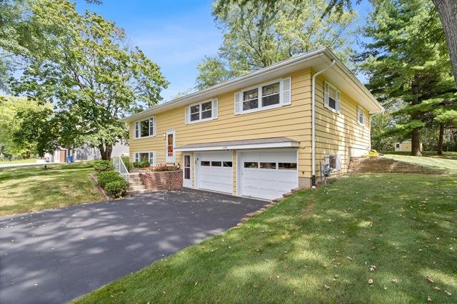 2886 Dellvue Drive, Fitchburg